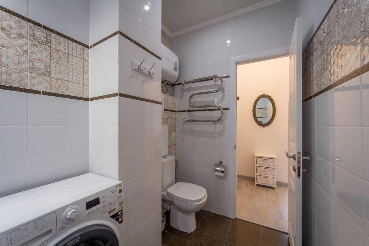 Apartments On Velyka Vasylkivska 47 Kijev Kültér fotó