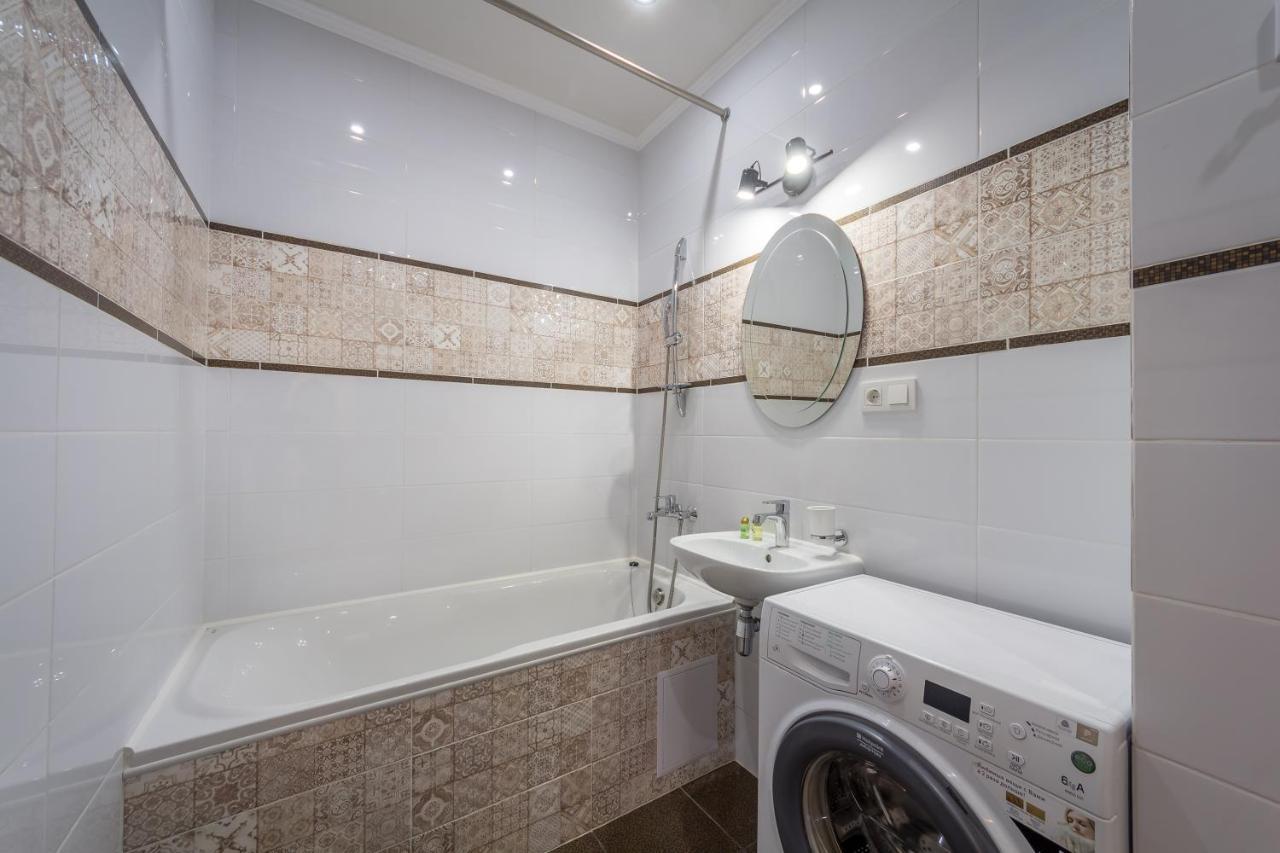 Apartments On Velyka Vasylkivska 47 Kijev Kültér fotó